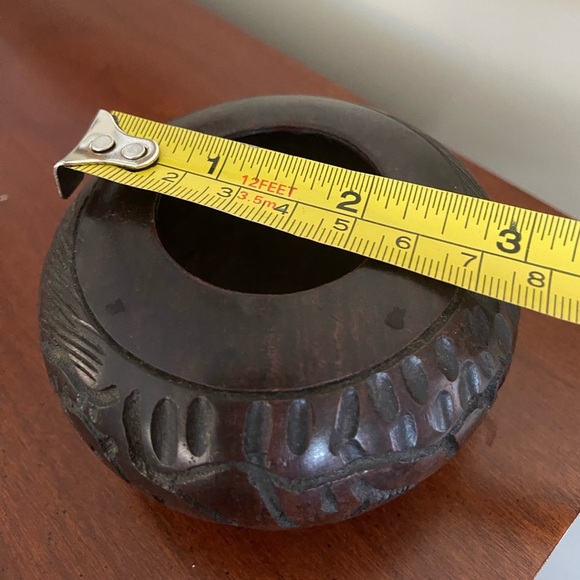 African Hardwood Ebony Small Carved Wood Bowl Elephant Rhino Giraffe Animals - Picture 6 of 6